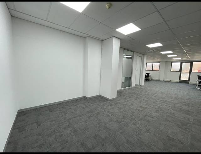 356M² OFFICE TO LET IN RIVONIA